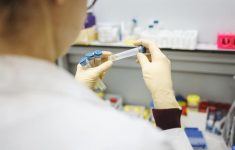 Экспресс-тесты на коронавирус ошибаются в 20% случаев