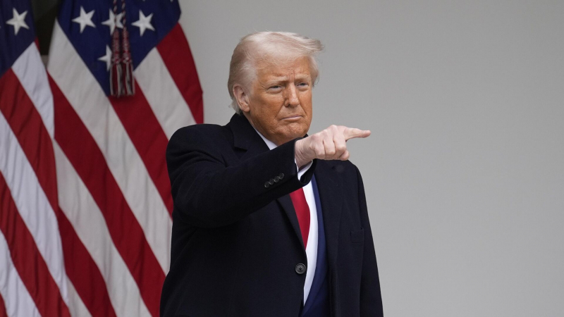 Трамп заявил, что США не могут дать всем мигрантам обжаловать депортацию