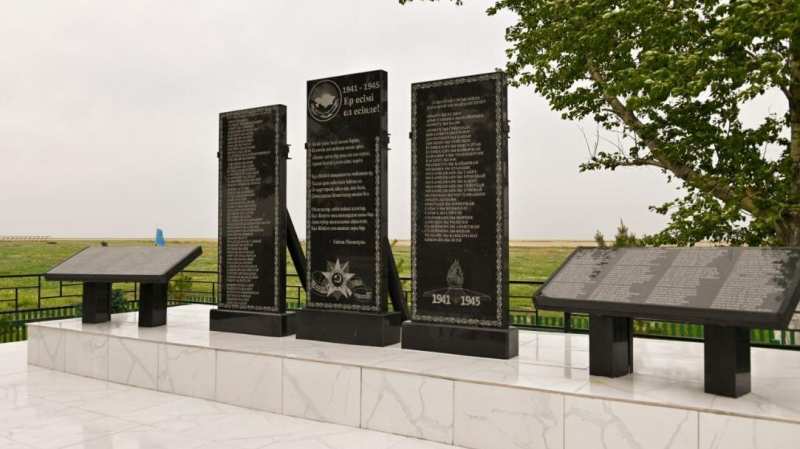 В Казахстане открыли мемориал красноармейцам, павшим в годы ВОВ