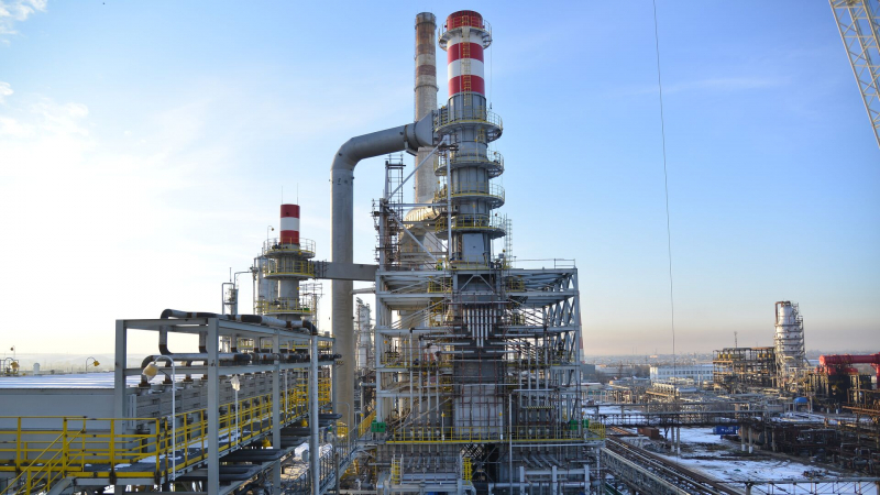 Казахстанские НПЗ увеличили переработку нефти