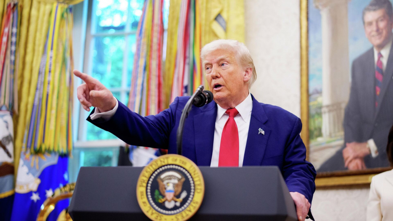 "Протесты в Калифорнии &mdash; лишь повод". Трамп задумал убить сразу двух зайцев
