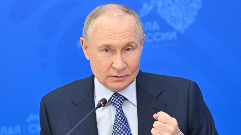 Путин обратился к жителям ФРГ с предостережением на немецком языке